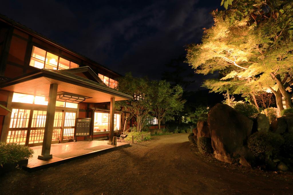 Umezono Hotell Minobu Exteriör bild